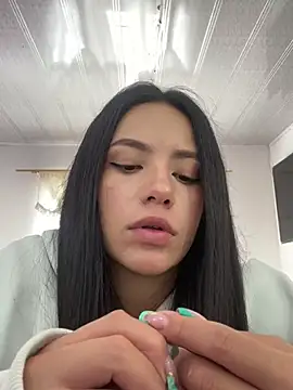 hannahb-e online show from February 2025 04:44:01 PM