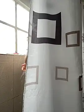 hannahb-e online show from September 2025 05:29:02 PM