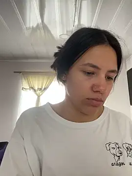 hannahb-e online show from October 2025 03:21:02 PM