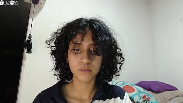 Snapshot of AlinaWoolf_ chatting on December 2025 05:35:01 AM AlinaWoolf online show from December 2025 05:35:01 AM