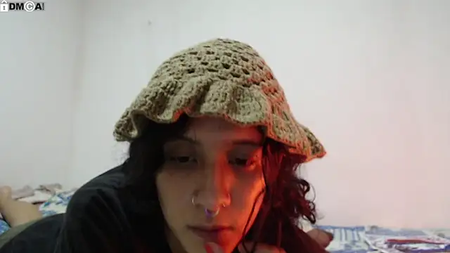 Snapshot of AlinaWoolf_ chatting on March 2026 04:25:02 AM AlinaWoolf online show from March 2026 04:25:02 AM