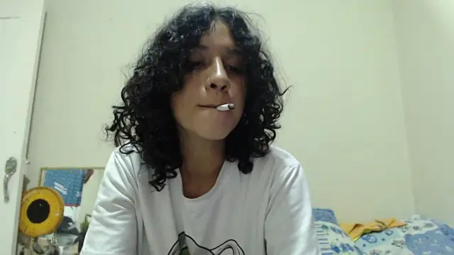 Snapshot of AlinaWoolf_ chatting on May 2026 01:46:01 AM AlinaWoolf online show from May 2026 01:46:01 AM