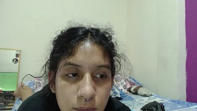 Snapshot of AlinaWoolf_ chatting on May 2026 05:51:01 PM AlinaWoolf online show from May 2026 05:51:01 PM