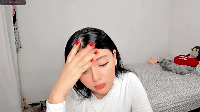 Sarah angell online show from December 2024 01:47:01 PM