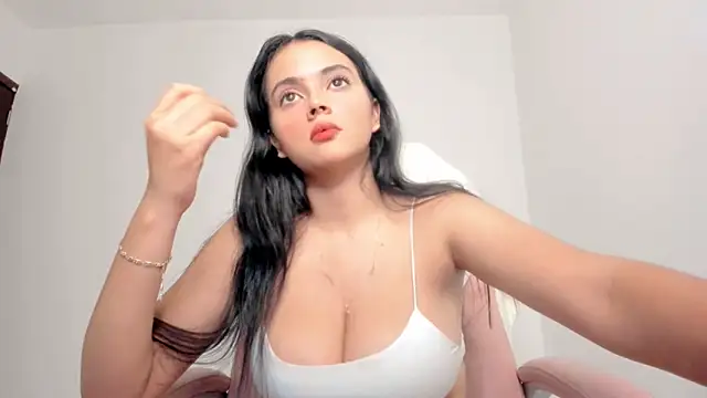 Sarah angell online show from October 2025 02:26:02 AM