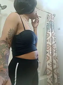 mariah2299 online show from October 2025 05:15:02 PM