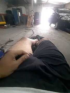 hecwil8 online show from January 2026 01:36:01 PM