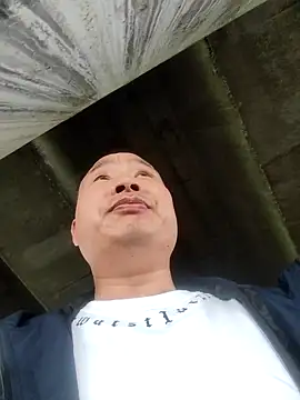 Snapshot of ximenqin-1 chatting on November 2025 08:25:01 AM ximenqin-1 online show from November 2025 08:25:01 AM