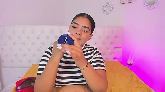 sharlot evans  online show from January 2026 12:32:02 PM