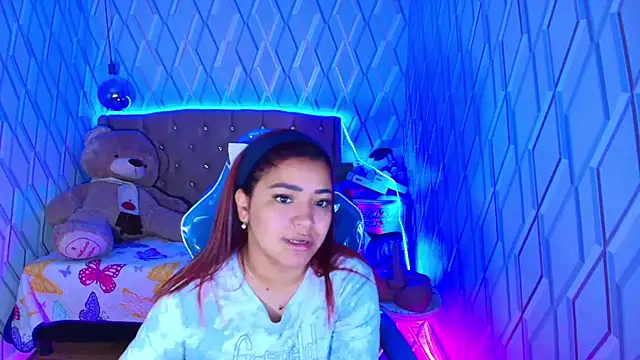 NicolleTaylor online show from October 2025 03:25:01 AM