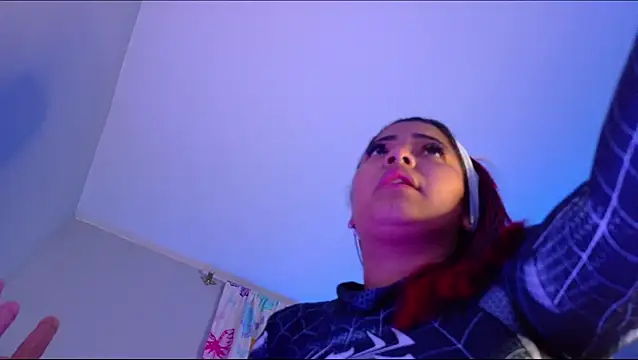 Snapshot of NicolleTaylor chatting on July 2026 04:48:01 AM NicolleTaylor online show from July 2026 04:48:01 AM