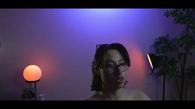 SrLuis18 online show from February 2025 04:44:02 AM