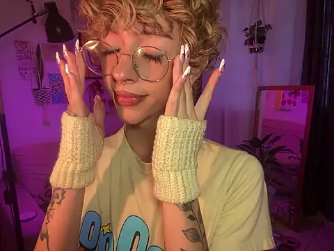 Snapshot of lyamthommpson chatting on March 2026 08:57:02 PM lyamthommpson online show from March 2026 08:57:02 PM