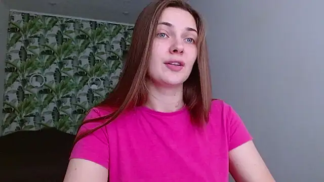 Olivia shine online show from November 2025 05:28:02 AM