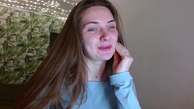 Olivia shine online show from December 2025 05:12:02 AM