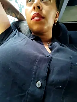 Emily Wane online show from November 2025 04:07:02 PM