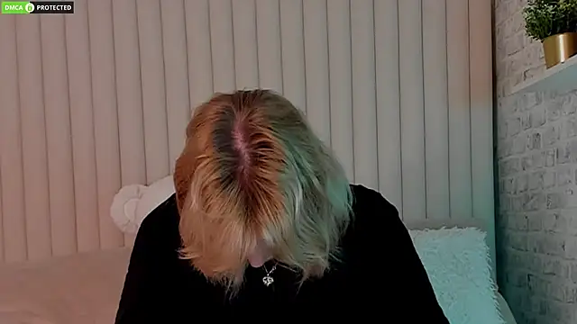 RachelCart online show from November 2025 03:04:01 AM