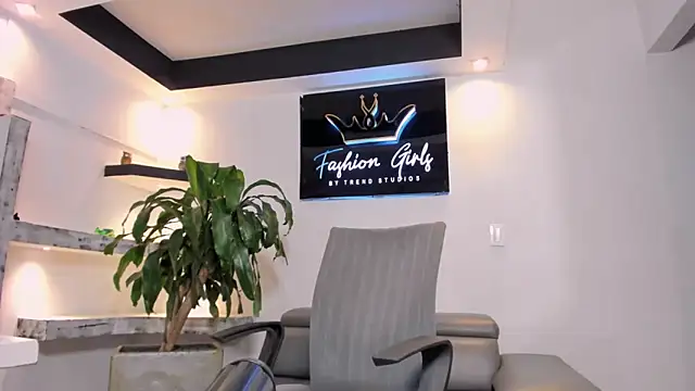 AnaRuiz online show from November 2025 01:04:02 AM