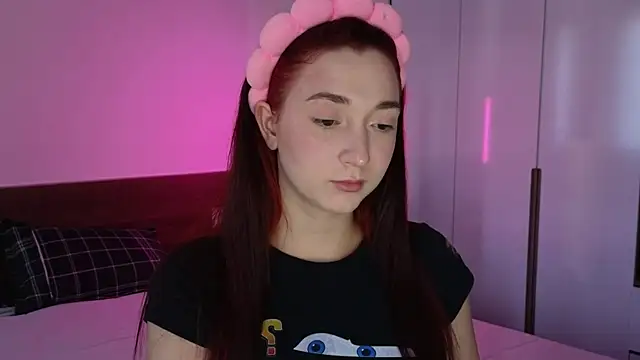 YasmineWest online show from July 2026 08:40:02 AM