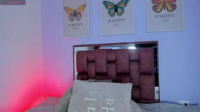 Snapshot of amysc chatting on February 2025 09:25:02 PM amysc online show from February 2025 09:25:02 PM