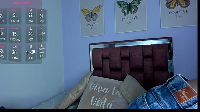 Snapshot of amysc chatting on February 2025 09:25:01 PM amysc online show from February 2025 09:25:01 PM