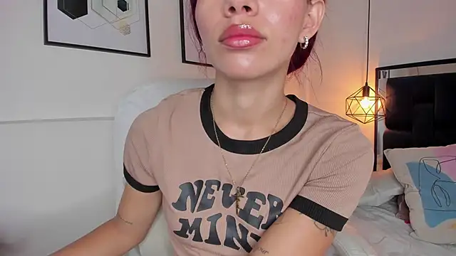 Snapshot of amysc chatting on September 2025 01:35:02 PM amysc online show from September 2025 01:35:02 PM