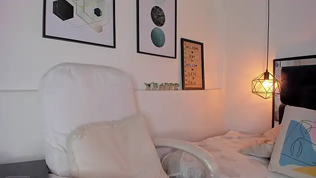 Snapshot of amysc chatting on September 2025 01:36:02 PM amysc online show from September 2025 01:36:02 PM