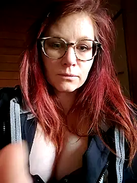 die-EinHORNY-WG online show from November 2025 01:00:01 PM