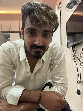 hornyguy271192 online show from December 2025 12:40:01 AM