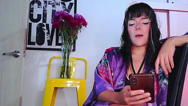 purple em69 online show from November 2025 05:50:01 AM