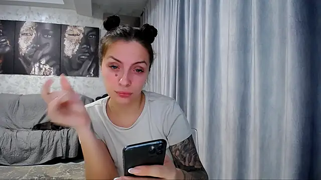 stayhere online show from December 2025 09:24:02 PM