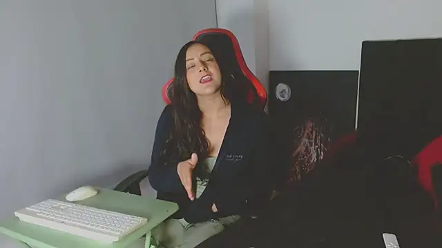 Noamartin  online show from March 2026 02:08:02 AM