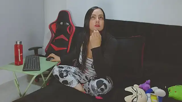 Noamartin  online show from April 2026 02:25:02 AM