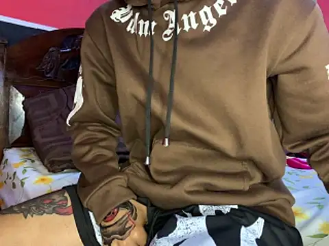 tanned boy online show from June 2026 01:48:02 PM