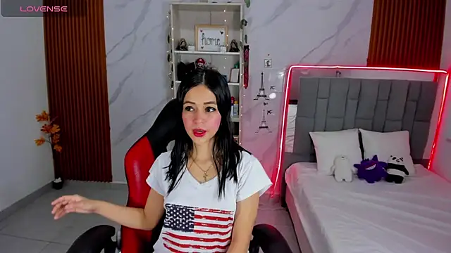 HannaSexyy online show from December 2025 02:05:02 AM