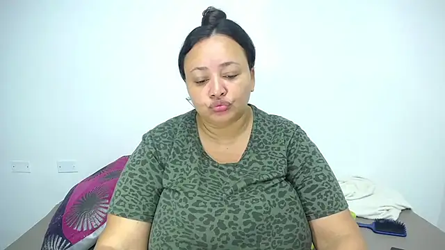 CrushOnMe  online show from January 2026 12:43:01 PM