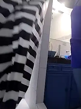 Snapshot of LucifernandaSw chatting on January 2025 04:17:01 PM LucifernandaSw online show from January 2025 04:17:01 PM