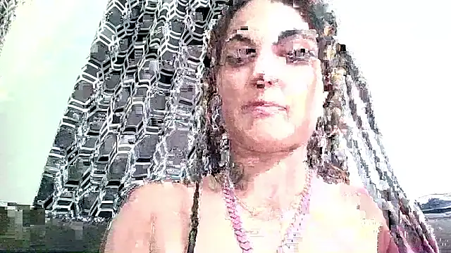 StripKi online show from October 2025 07:32:01 PM