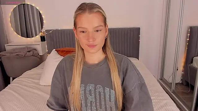 CassieRayss online show from April 2026 02:34:01 PM