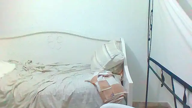 Snapshot of Yeye25199 chatting on January 2025 06:34:02 AM Yeye25199 online show from January 2025 06:34:02 AM