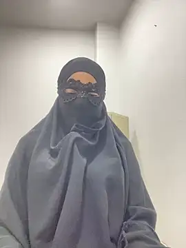 Snapshot of Hijabi_HotGirls chatting on February 2025 07:45:02 AM Hijabi HotGirls online show from February 2025 07:45:02 AM