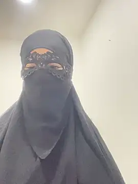 Snapshot of Hijabi_HotGirls chatting on February 2025 08:33:02 PM Hijabi HotGirls online show from February 2025 08:33:02 PM