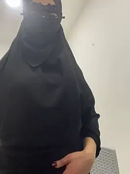 Snapshot of Hijabi_HotGirls chatting on March 2025 01:50:02 AM Hijabi HotGirls online show from March 2025 01:50:02 AM