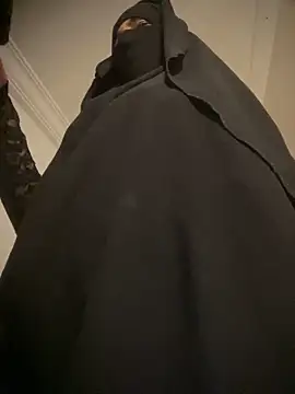 Snapshot of Hijabi_HotGirls chatting on October 2025 02:24:02 PM Hijabi HotGirls online show from October 2025 02:24:02 PM