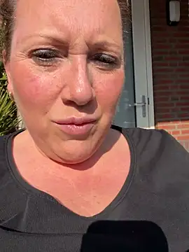 xsexycurvymilf online show from March 2026 01:59:01 PM