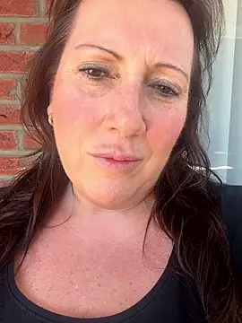 xsexycurvymilf online show from April 2026 11:32:01 AM