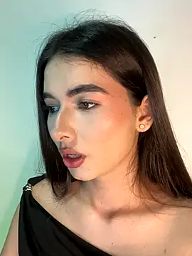 Snapshot of Coralinee_01 chatting on November 2025 12:41:01 AM Coralinee 01 online show from November 2025 12:41:01 AM