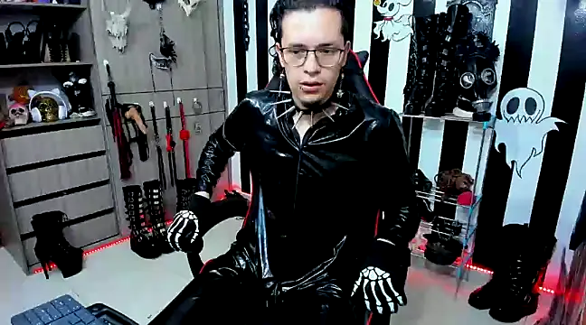 daven56 online show from December 2024 01:17:01 PM