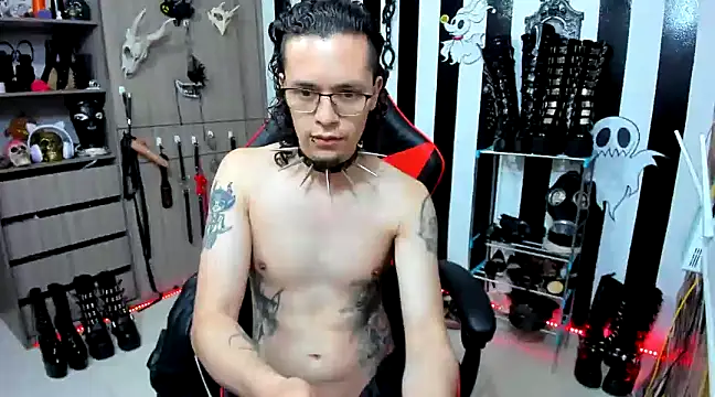 daven56 online show from December 2024 07:22:01 PM