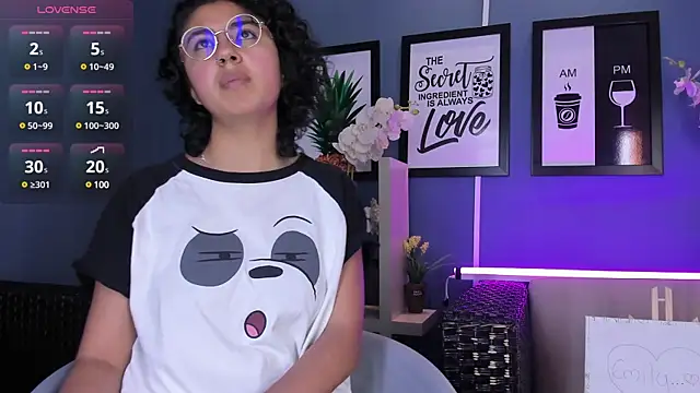 Amareto  online show from March 2025 05:45:01 PM